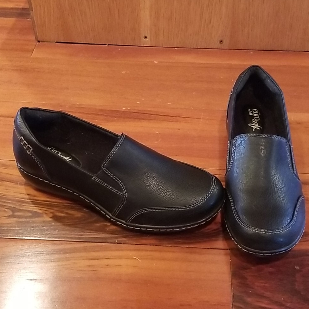Euro Soft by Soft Faux Leather Loafers